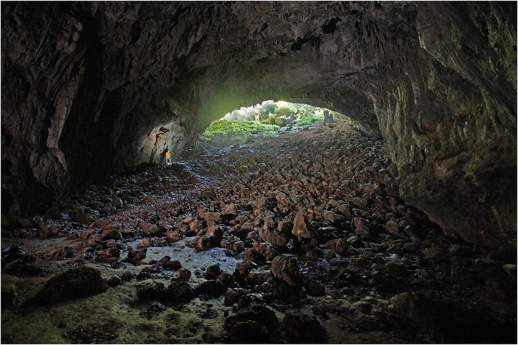 Grotte Aven Forestière la baume de ronze Orgnac l'aven mieux que Chauvet